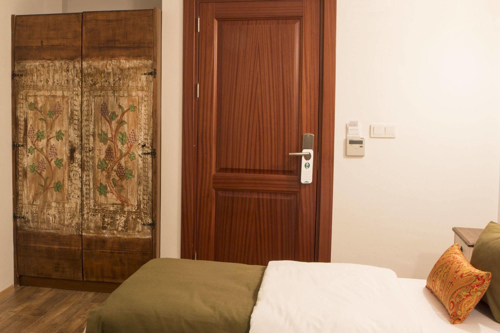 Oriella Hotel Istanbul Bagian luar foto